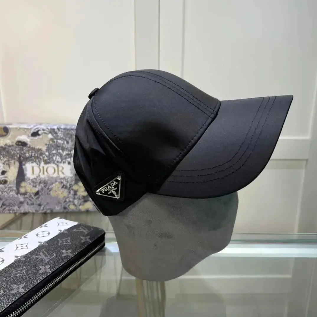 Prada Cap 2